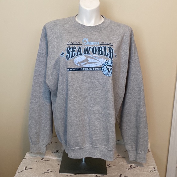 Sea World Sweatshirt - Picture 1 of 4